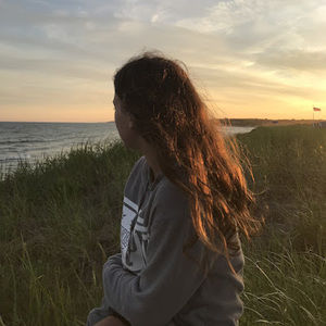 Meet your Posher, Kayla newbert